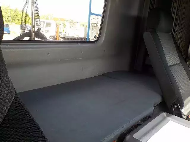 平成17年02月中古大型トラクタヘッド日野日野の画像27