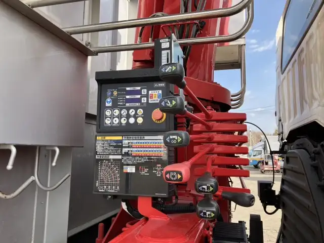 令和05年08月中古大型クレーン付日野プロフィアの画像14