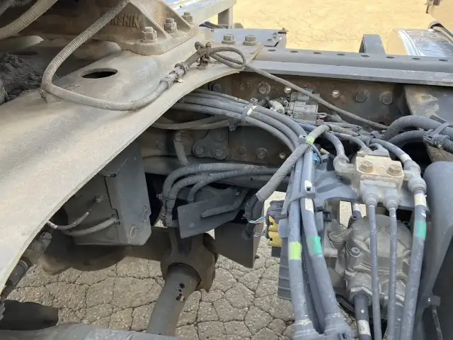 令和02年08月中古大型トラクタヘッド日野プロフィアの画像24