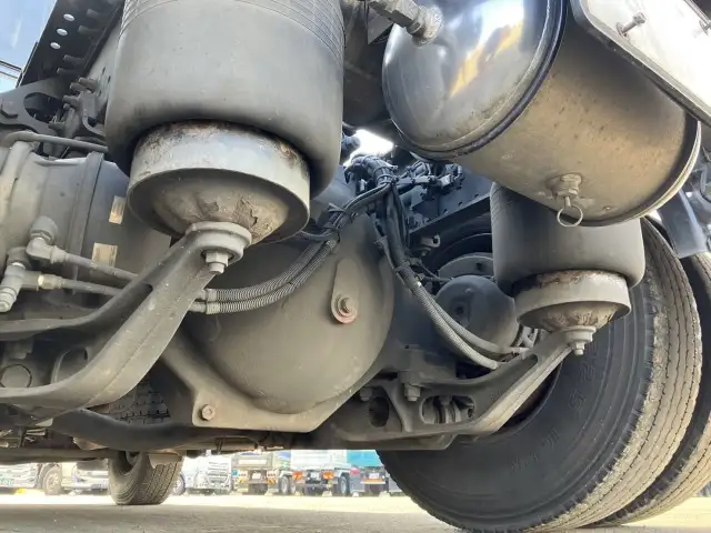 令和02年08月中古大型トラクタヘッド日野プロフィアの画像26