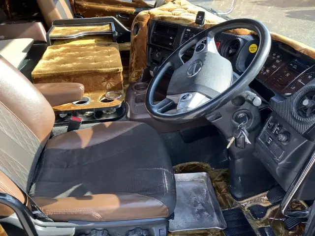 令和02年08月中古大型トラクタヘッド日野プロフィアの画像36