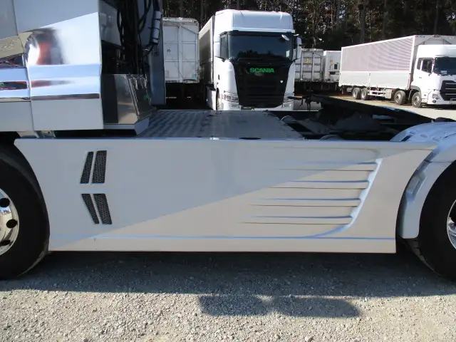 令和03年10月中古大型トラクタヘッド日産UDクオンの画像20