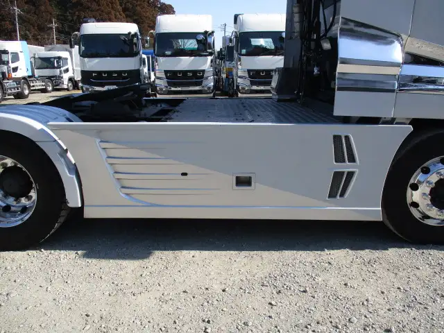 令和03年10月中古大型トラクタヘッド日産UDクオンの画像21