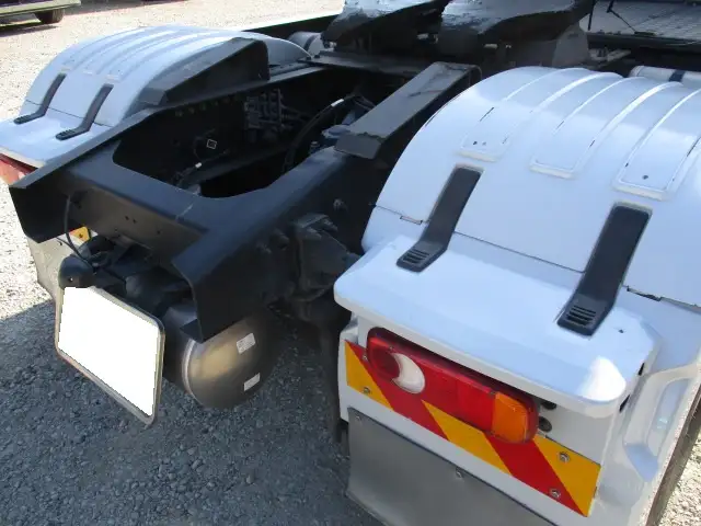 令和03年10月中古大型トラクタヘッド日産UDクオンの画像22