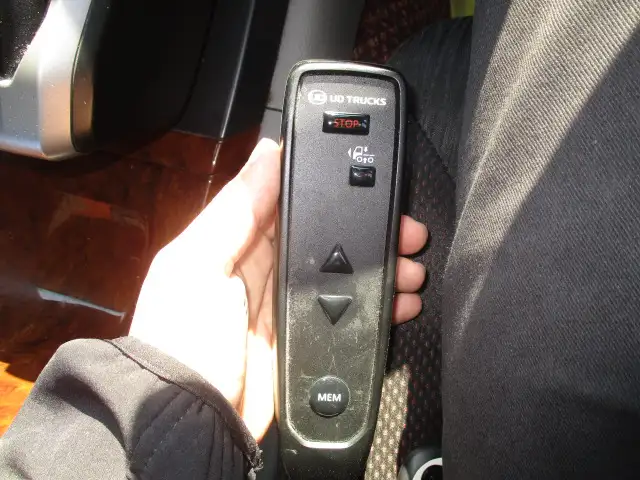 令和03年10月中古大型トラクタヘッド日産UDクオンの画像34