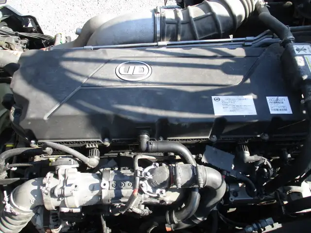 令和03年10月中古大型トラクタヘッド日産UDクオンの画像47