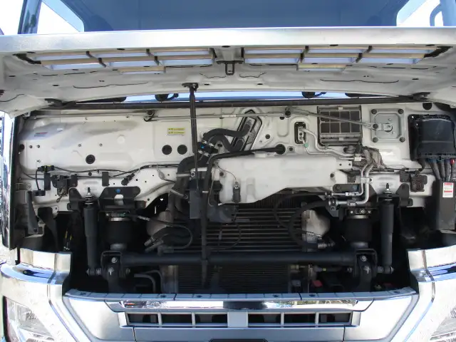 令和03年10月中古大型トラクタヘッド日産UDクオンの画像52