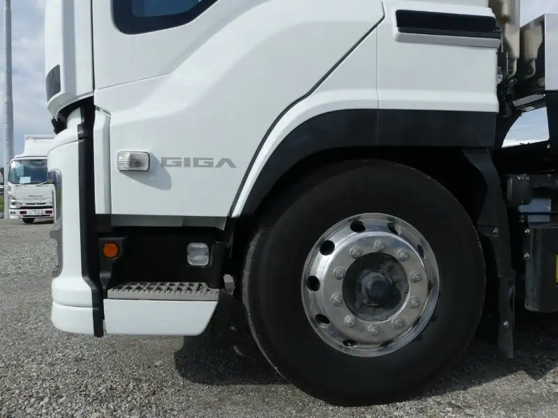 令和03年03月中古大型トラクタヘッドいすゞギガの画像12