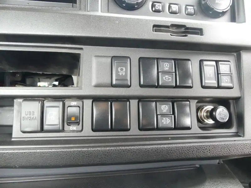 令和03年03月中古大型トラクタヘッドいすゞギガの画像21