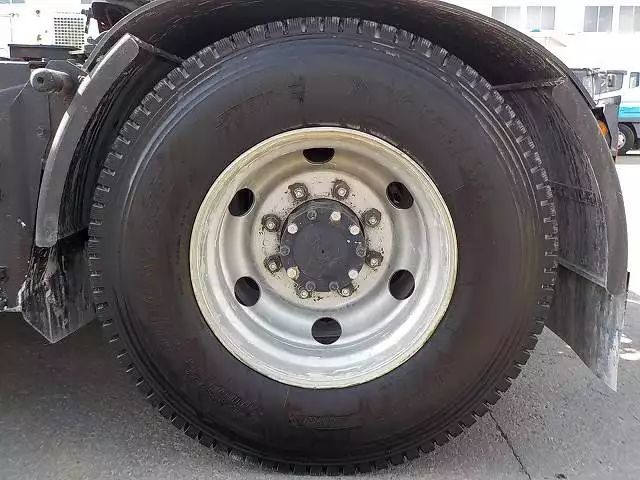 平成17年05月中古大型トラクタヘッド日野日野の画像11