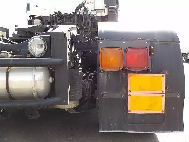 平成17年05月中古大型トラクタヘッド日野日野の画像18