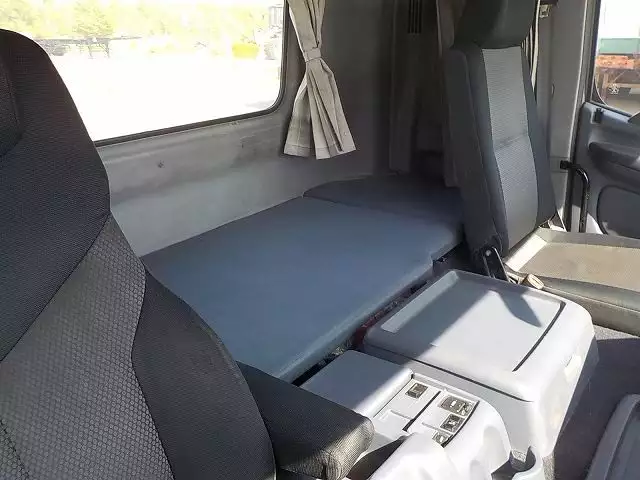 平成17年05月中古大型トラクタヘッド日野日野の画像27