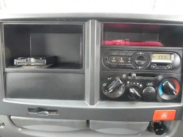 平成27年09月中古小型ダンプいすゞエルフの画像36