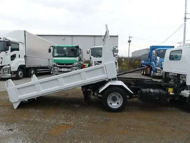 平成27年09月中古小型ダンプいすゞエルフの画像9