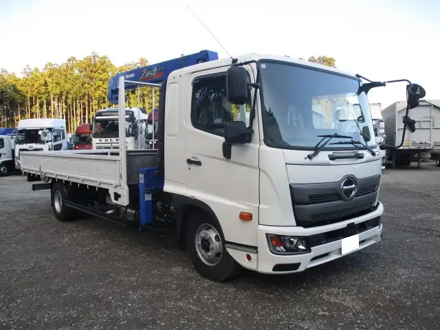 令和05年11月中古中型クレーン付日野レンジャーの画像3