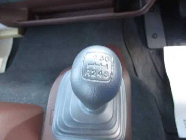 令和05年11月中古中型クレーン付日野レンジャーの画像38