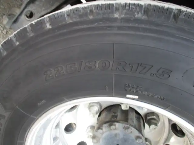 令和01年/平成31年09月中古中型平ボディいすゞフォワードの画像13