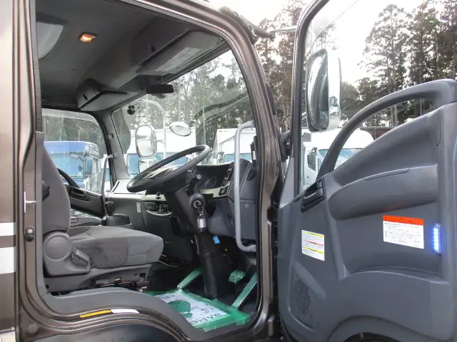 令和01年/平成31年09月中古中型平ボディいすゞフォワードの画像33