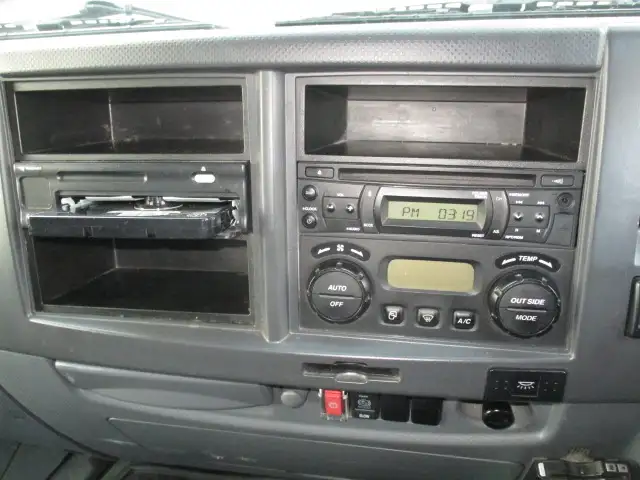 令和01年/平成31年09月中古中型平ボディいすゞフォワードの画像38