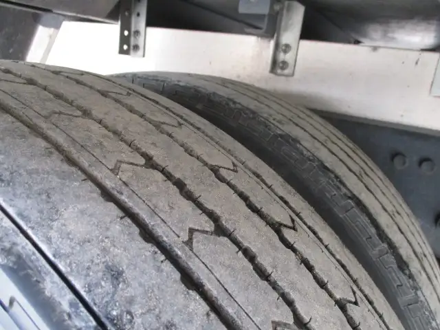 令和05年04月中古増トンアルミバン・ウィングいすゞフォワードの画像14