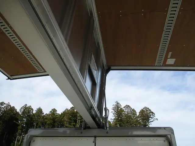 令和05年04月中古増トンアルミバン・ウィングいすゞフォワードの画像36