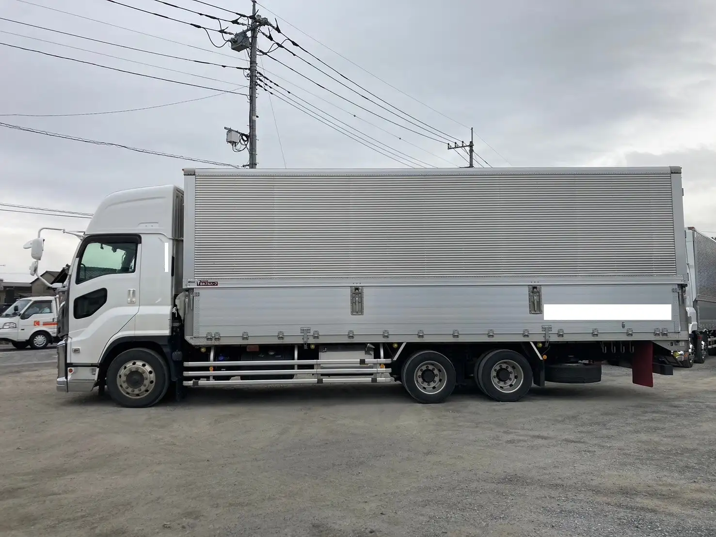 令和04年02月中古大型アルミバン・ウィングいすゞギガの画像3