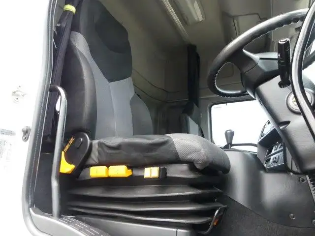 平成29年12月中古大型トラクタヘッド日野プロフィアの画像22