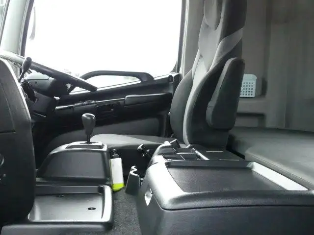 平成29年12月中古大型トラクタヘッド日野プロフィアの画像23