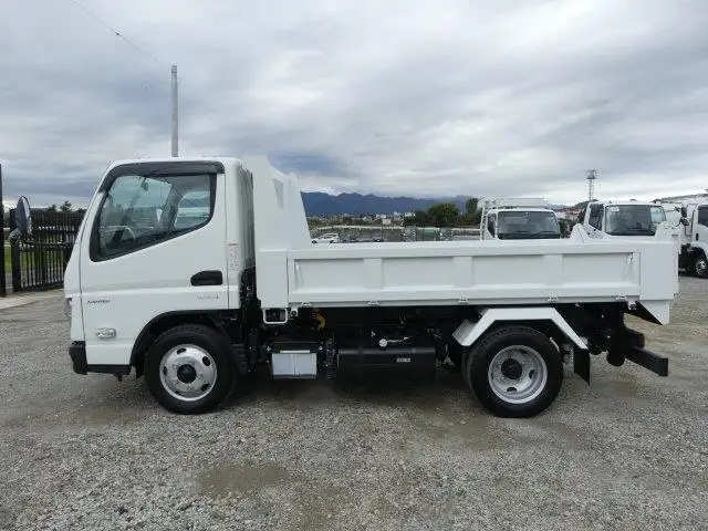 令和04年09月中古小型ダンプ三菱ふそうキャンターの画像4