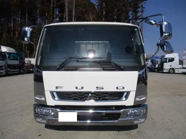 ★未使用車★　R6　三菱　4tアルミ平ボデー　6200ワイド　220馬力　MT　東洋ボデー　融雪仕様　５方開　の画像2