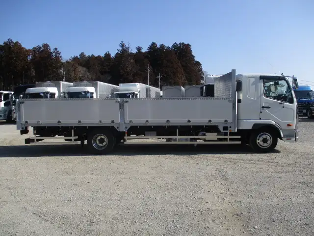 ★未使用車★　R6　三菱　4tアルミ平ボデー　6200ワイド　220馬力　MT　東洋ボデー　融雪仕様　５方開　の画像4