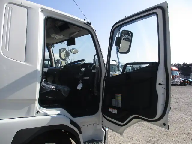 ★未使用車★　R6　三菱　4tアルミ平ボデー　6200ワイド　220馬力　MT　東洋ボデー　融雪仕様　５方開　の画像31