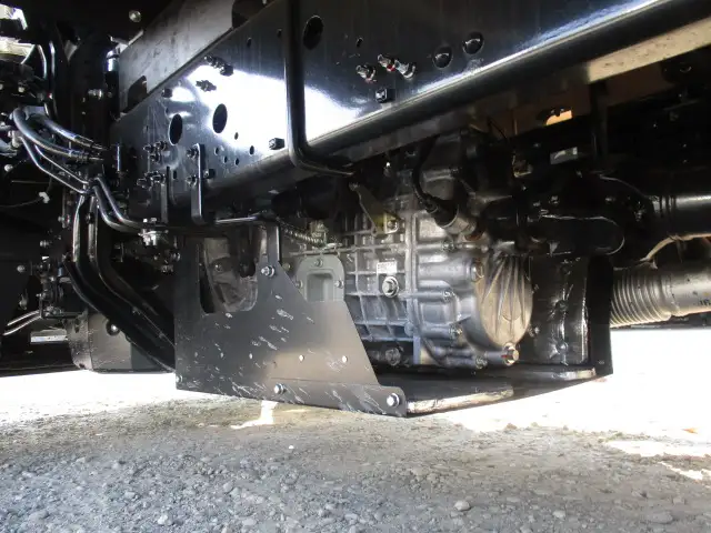 ★未使用車★　R6　三菱　4tアルミ平ボデー　6200ワイド　220馬力　MT　東洋ボデー　融雪仕様　３方開　の画像17