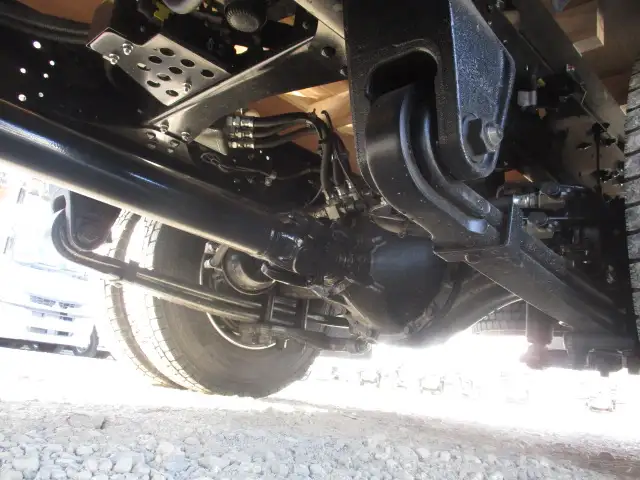 ★未使用車★　R6　三菱　4tアルミ平ボデー　6200ワイド　220馬力　MT　東洋ボデー　融雪仕様　３方開　の画像18