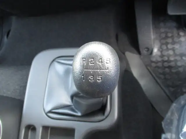 ★未使用車★　R6　三菱　4tアルミ平ボデー　6200ワイド　220馬力　MT　東洋ボデー　融雪仕様　３方開　の画像34