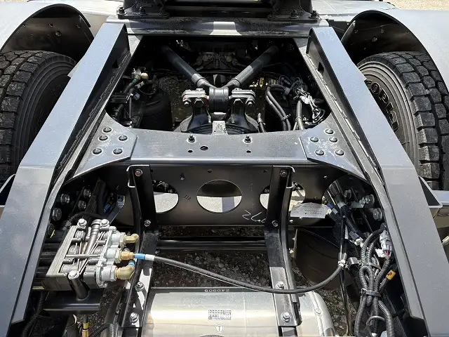 未使用車！車検付！　令和6年　三菱　トラクタヘッド　距離：1,000㎞未満　第五輪荷重：11,500㎏　AT（2ペダル）　の画像20