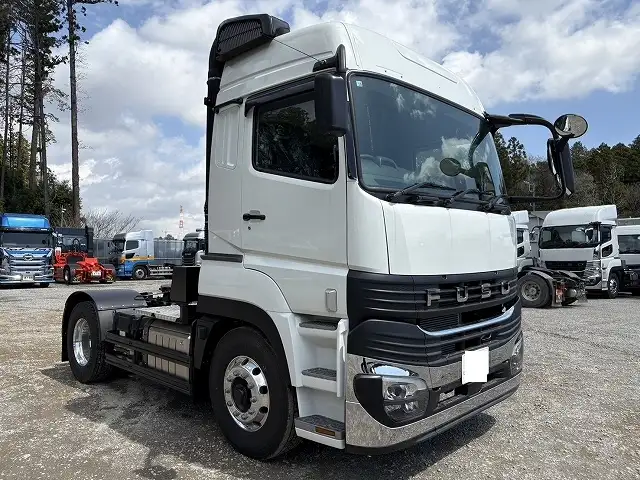 未使用車！車検付！　令和6年　三菱　トラクタヘッド　距離：1,000㎞未満　第五輪荷重：11,500㎏　AT（2ペダル）　の画像3