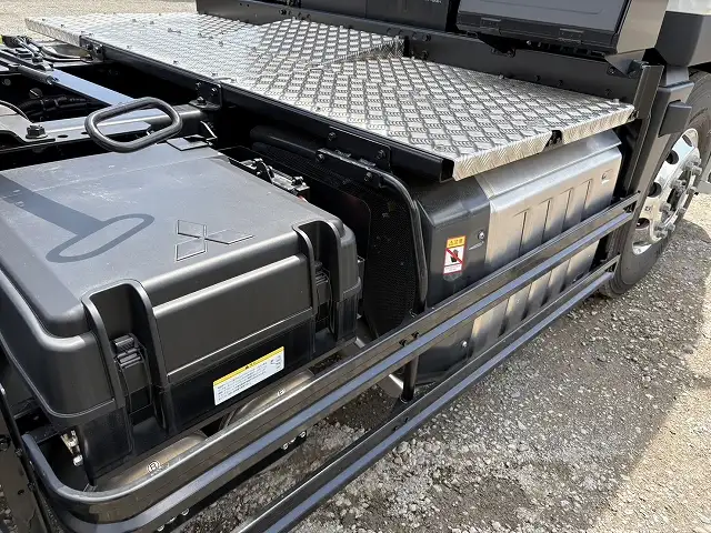 未使用車！車検付！　令和6年　三菱　トラクタヘッド　距離：1,000㎞未満　第五輪荷重：11,500㎏　AT（2ペダル）　の画像26