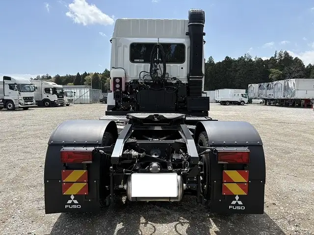 未使用車！車検付！　令和6年　三菱　トラクタヘッド　距離：1,000㎞未満　第五輪荷重：11,500㎏　AT（2ペダル）　の画像6