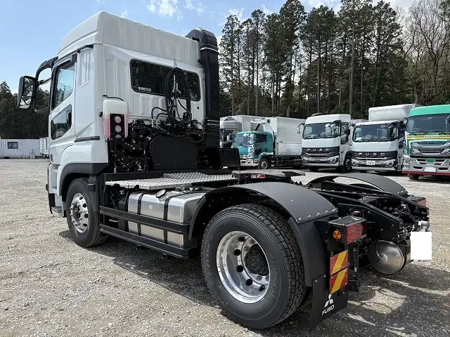 未使用車！車検付！　令和6年　三菱　トラクタヘッド　距離：1,000㎞未満　第五輪荷重：11,500㎏　AT（2ペダル）　の画像7