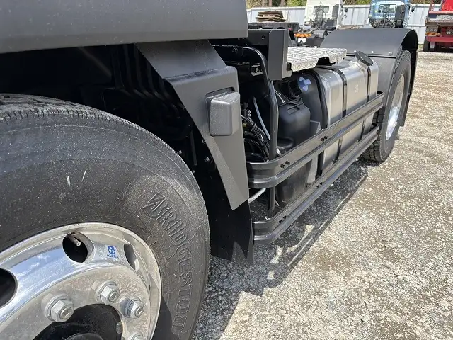 未使用車！車検付！　令和6年　三菱　トラクタヘッド　距離：1,000㎞未満　第五輪荷重：11,500㎏　AT（2ペダル）　の画像9