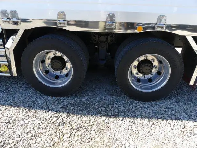 平成29年09月中古大型冷凍バン・ウィングいすゞギガの画像12