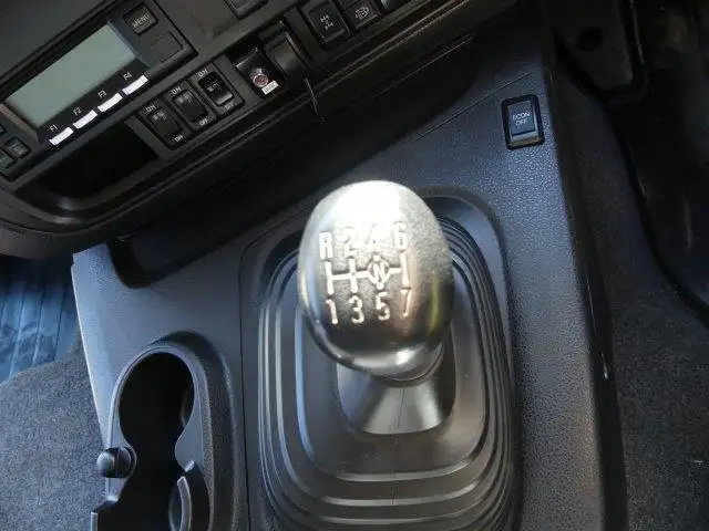 平成29年09月中古大型冷凍バン・ウィングいすゞギガの画像28