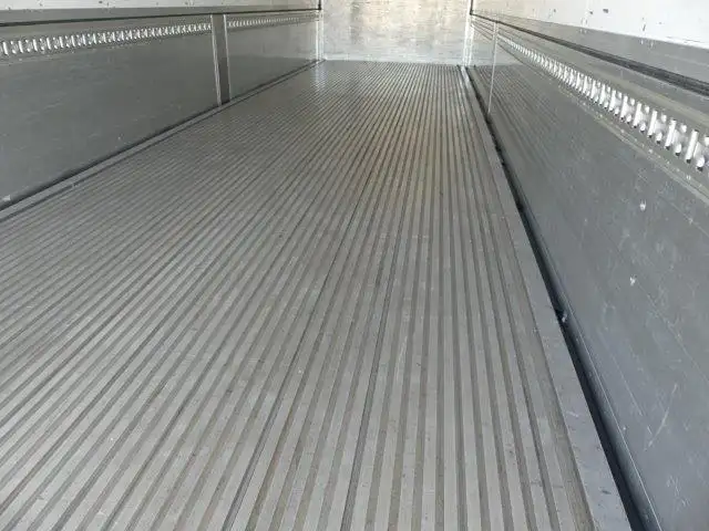 平成29年09月中古大型冷凍バン・ウィングいすゞギガの画像30