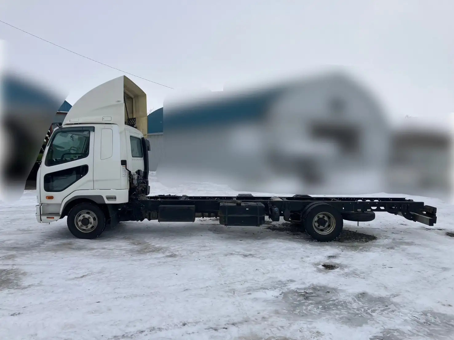 R1年 三菱 4tキャブ付シャシ リアエアサス 元6200ワイドウイング MT 距離:415,000㎞の画像8