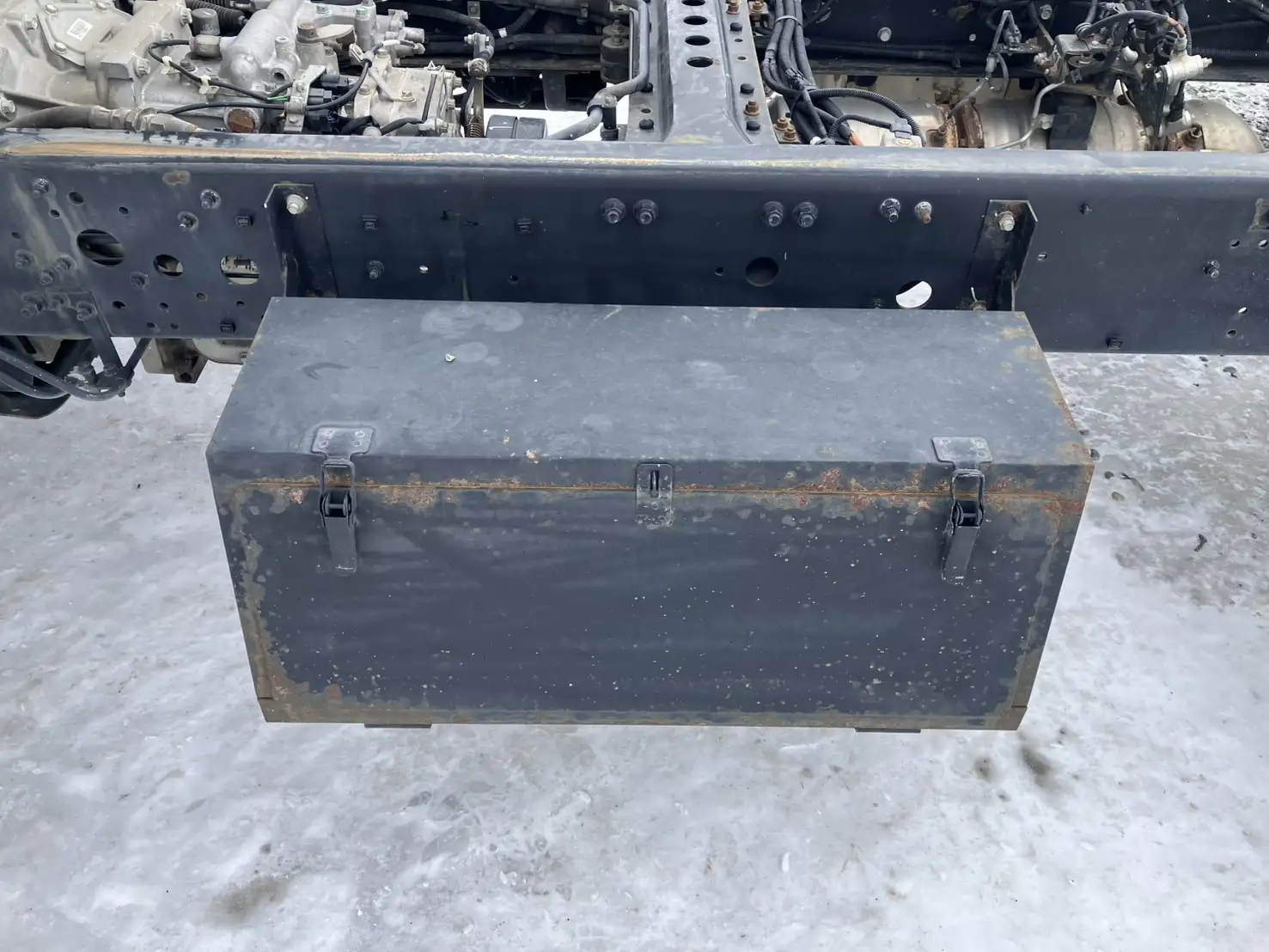 R1年 三菱 4tキャブ付シャシ リアエアサス 元6200ワイドウイング MT 距離:415,000㎞の画像10