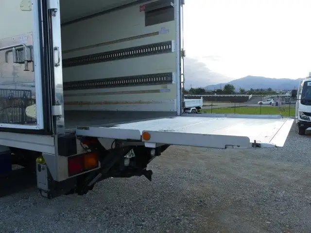 令和01年/平成31年08月中古中型冷凍バン・ウィングいすゞフォワードの画像24