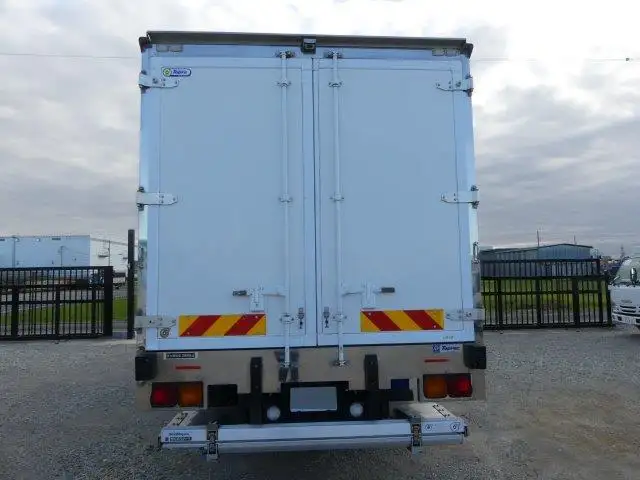 令和01年/平成31年08月中古中型冷凍バン・ウィングいすゞフォワードの画像6