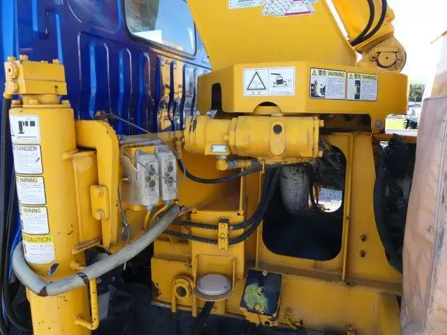 平成22年06月中古小型ミキサー車・高所作業車・その他特装車日野デュトロの画像16