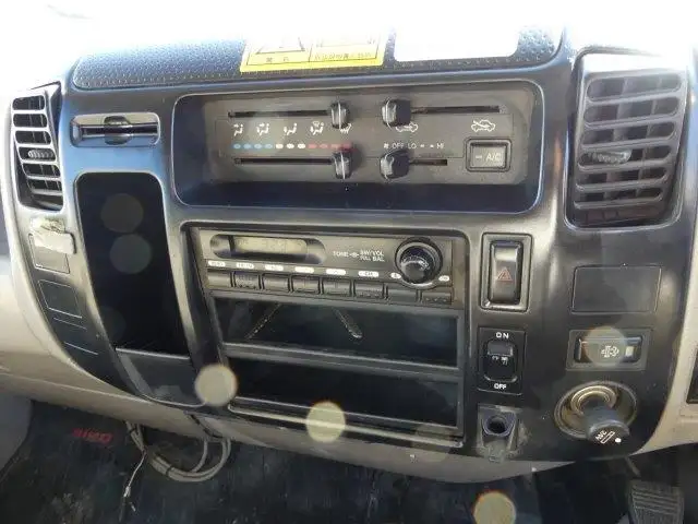 平成22年06月中古小型ミキサー車・高所作業車・その他特装車日野デュトロの画像31